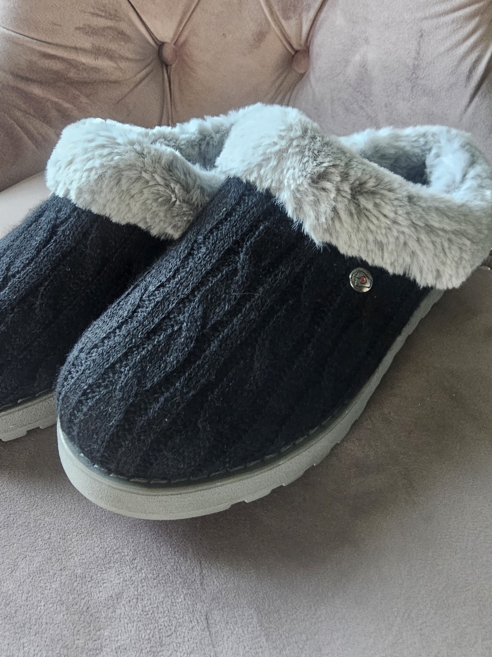 Skechers Black Knit Faux-Fur Clog Slippers with Gray Trim